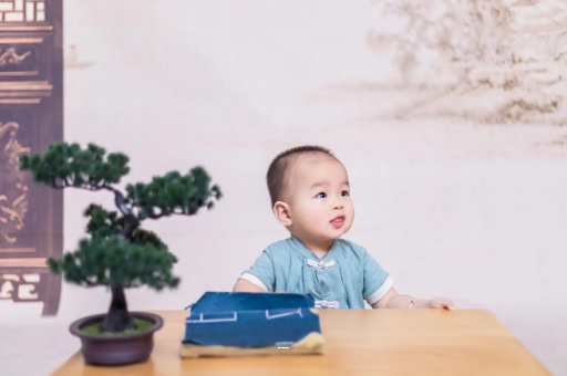 莱州宝宝6个月可以坐吗 莱州宝宝6个月可以坐吗